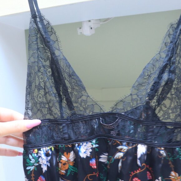 Victoria's Secret Chantilly Lace Black Floral Print Babydoll, size S NWOT - Picture 4 of 6